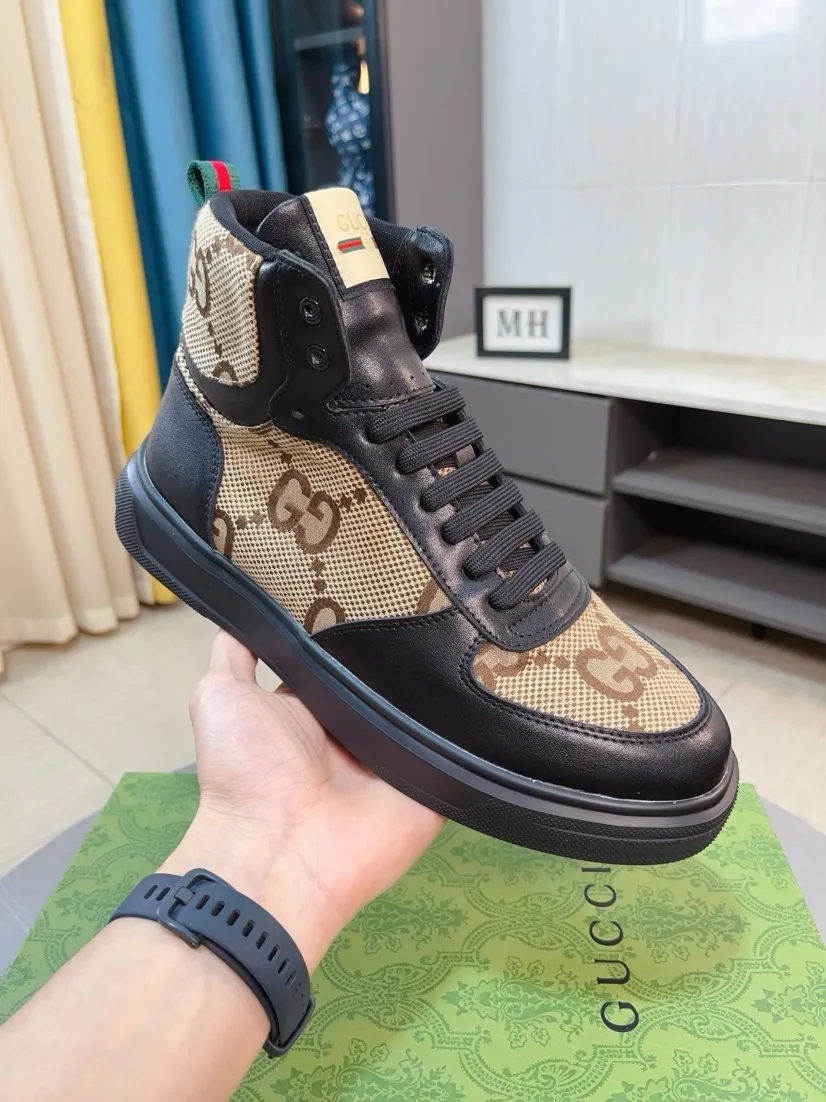 Men's shoes 💰440🌹🌹GUCCI [Gucci] New high-top men's shoes, a high-end brand, the latest fashionable casual men's shoes, trendy and versatile, relaxed and sporty style, uppers imported from Italy, first-layer cowhide, genuine leather lining, and ultra-fine workmanship. Original personalized fashionable rubber wear-resistant outsole, light and comfortable on the foot, size 38-44